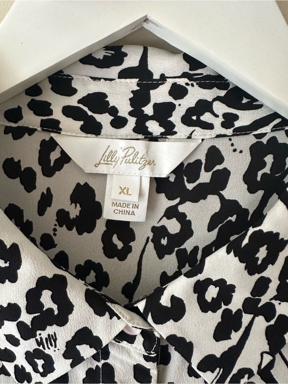 Lilly Pulitzer Black and White Leopard Print Button-Up - Picture 6 of 10